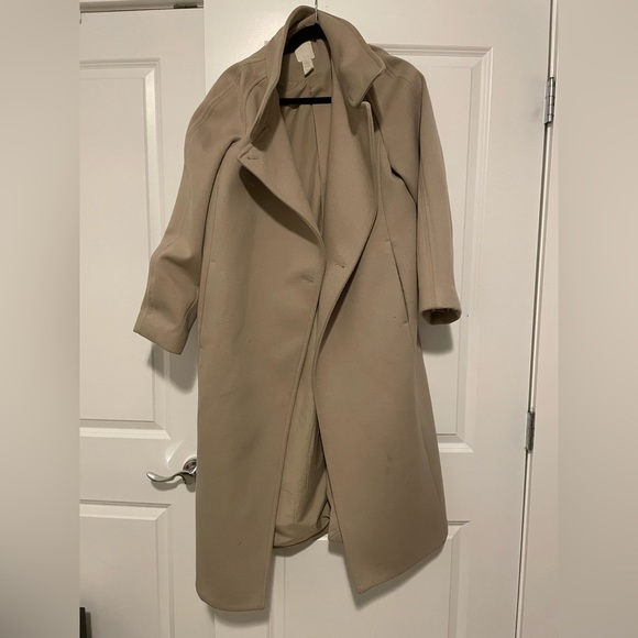Coat - Picture 2 of 3